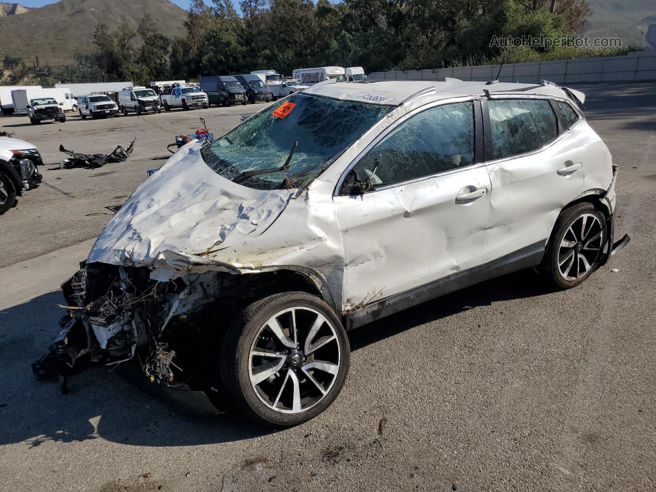 2018 Nissan Rogue Sport S White vin: JN1BJ1CP6JW182986