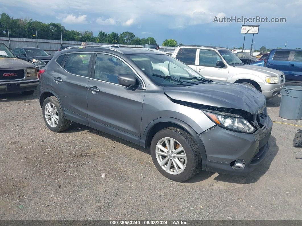 2018 Nissan Rogue Sport Sv Gray vin: JN1BJ1CP9JW165180