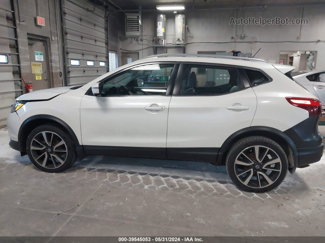 2018 Nissan Rogue Sport Sl Белый vin: JN1BJ1CR1JW293799