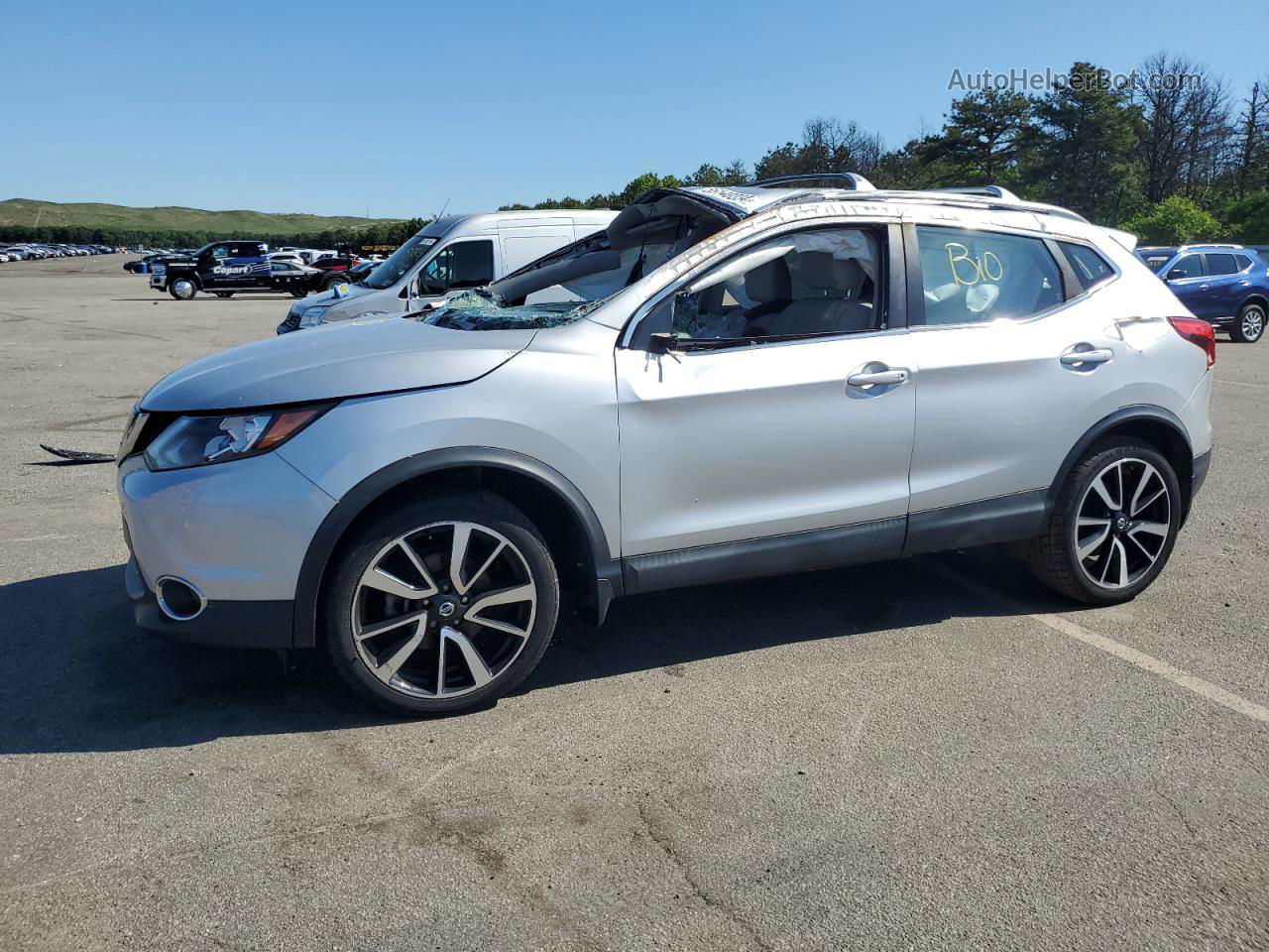 2018 Nissan Rogue Sport S Silver vin: JN1BJ1CR4JW210642