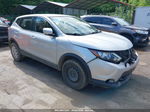 2018 Nissan Rogue Sport S Silver vin: JN1BJ1CR8JW264171