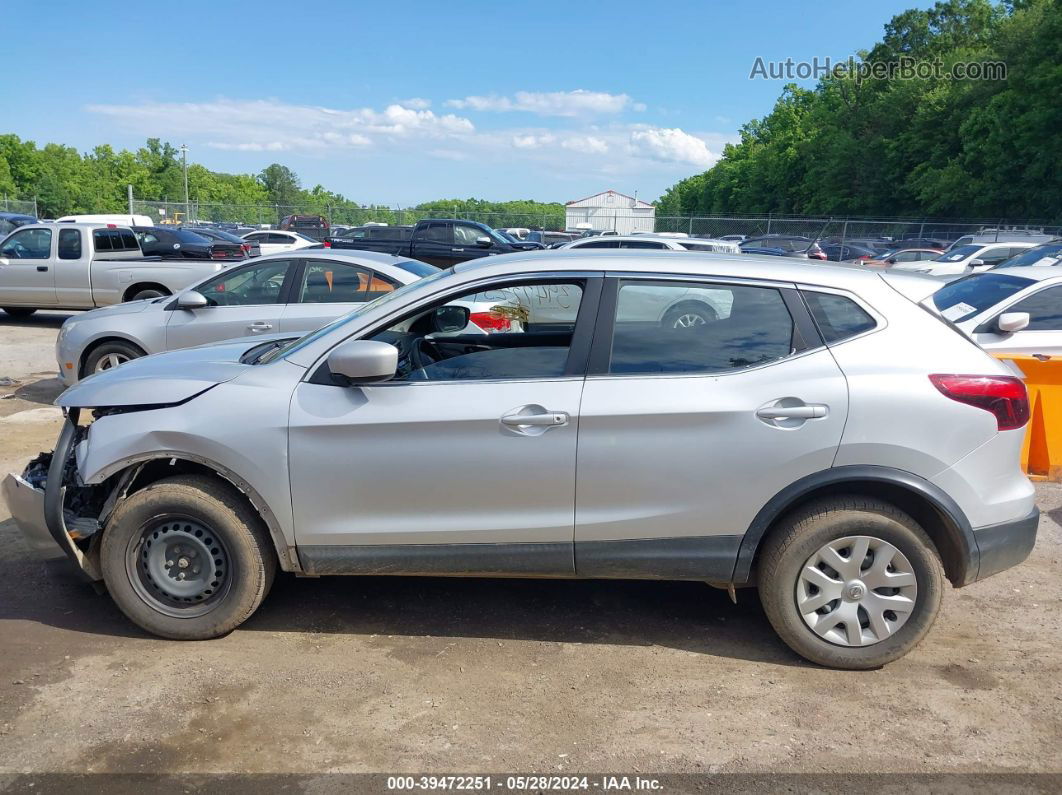 2018 Nissan Rogue Sport S Silver vin: JN1BJ1CR8JW264171