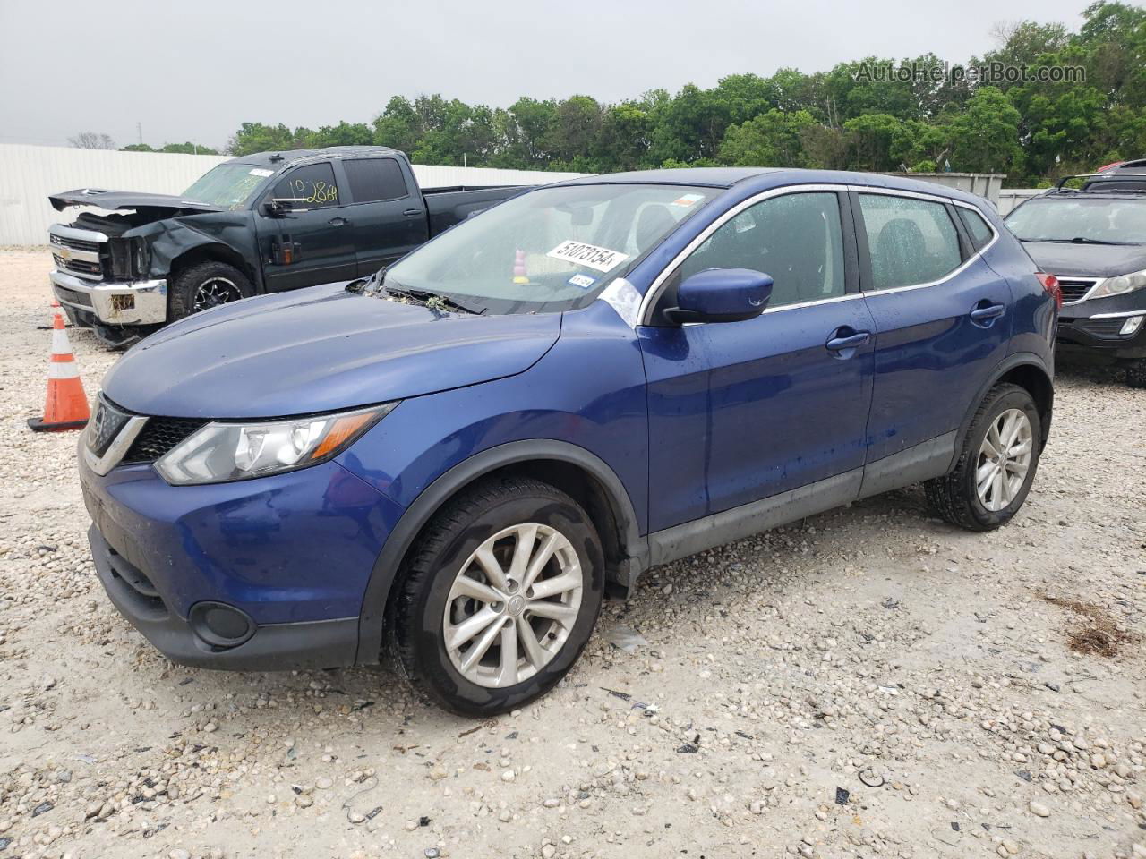 2018 Nissan Rogue Sport S Синий vin: JN1BJ1CR8JW264607