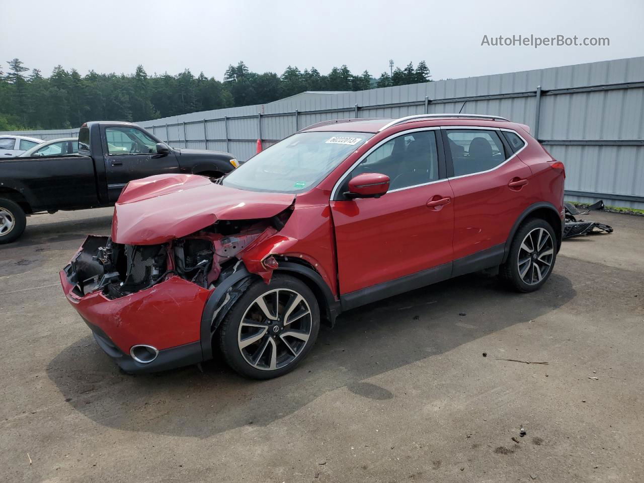 2018 Nissan Rogue Sport S Red vin: JN1BJ1CRXJW204621