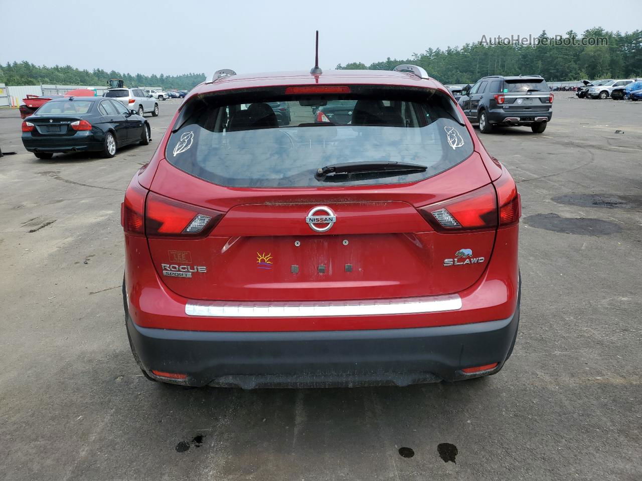 2018 Nissan Rogue Sport S Red vin: JN1BJ1CRXJW204621