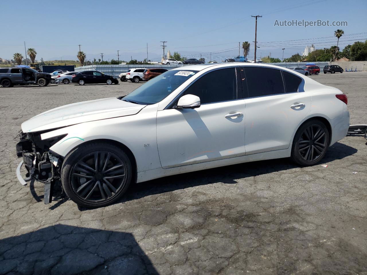 2014 Infiniti Q50 Base White vin: JN1BV7AP0EM673792