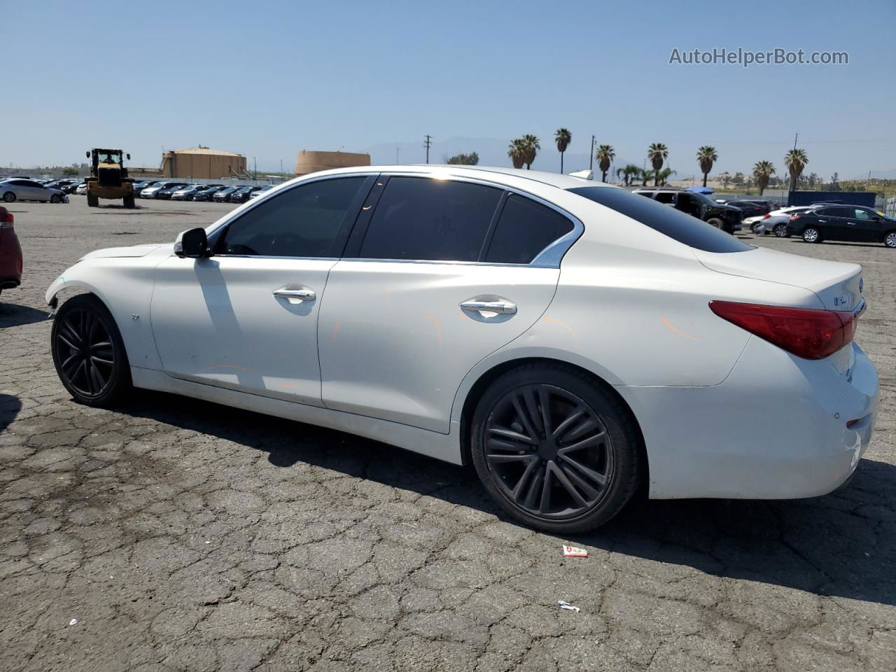 2014 Infiniti Q50 Base White vin: JN1BV7AP0EM673792