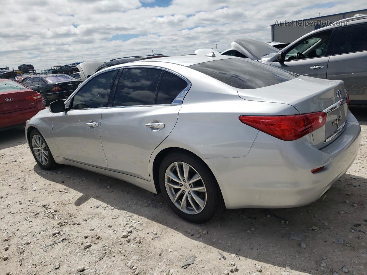 2015 Infiniti Q50 Base Серебряный vin: JN1BV7AP0FM345046