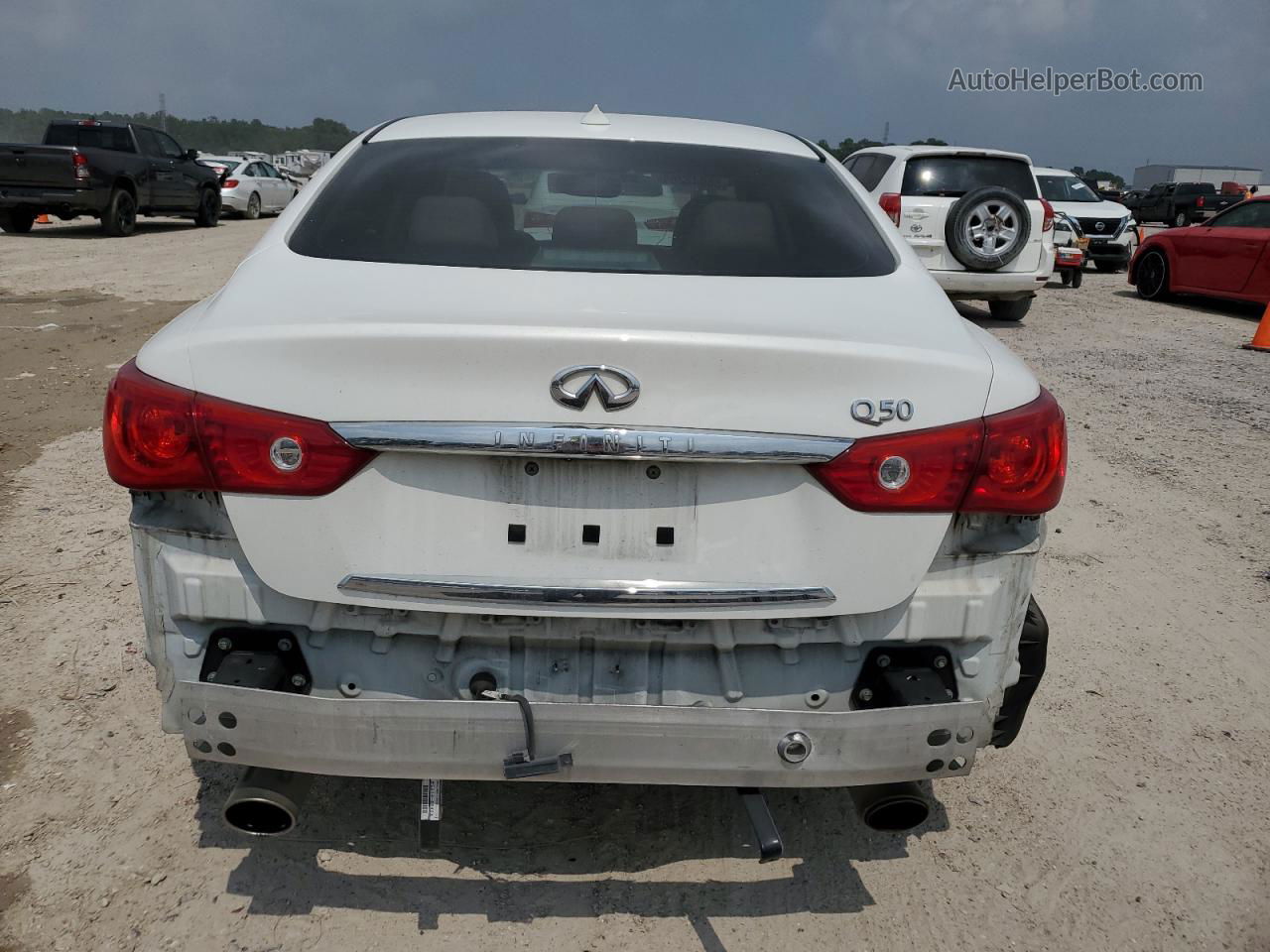 2015 Infiniti Q50 Base Белый vin: JN1BV7AP0FM350652