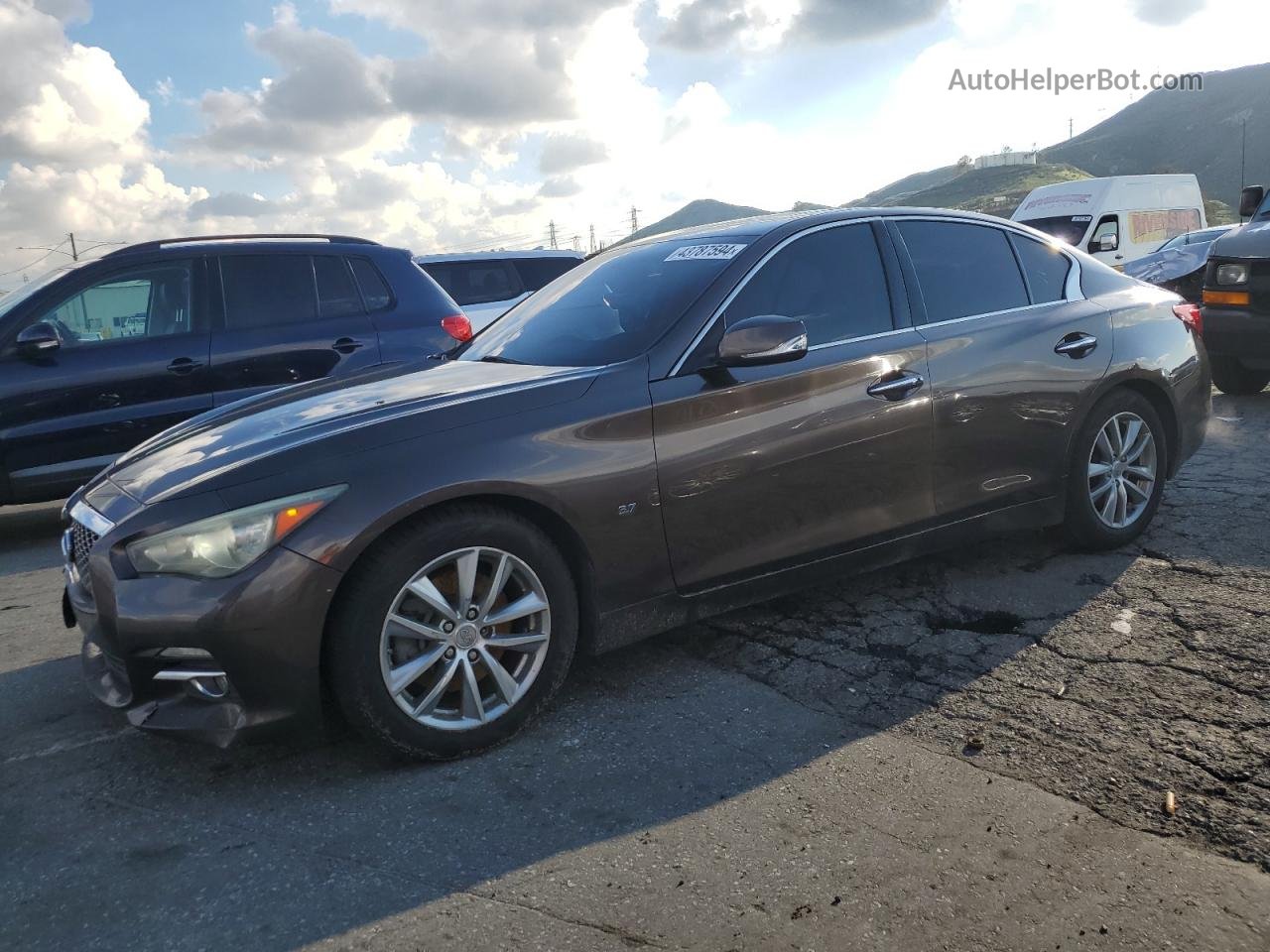 2014 Infiniti Q50 Base Charcoal vin: JN1BV7AP1EM678886