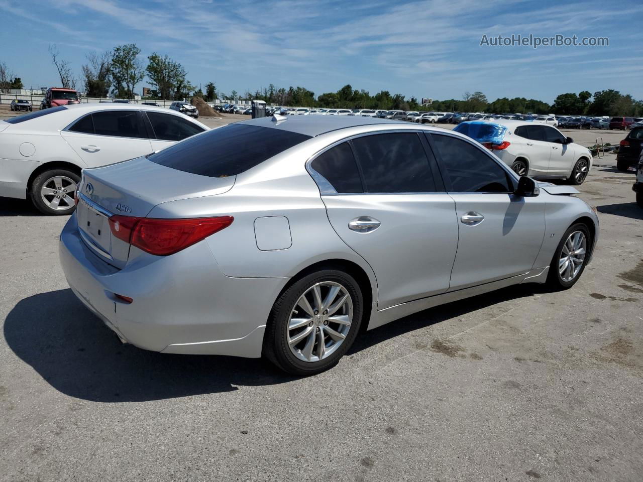 2014 Infiniti Q50 Base Серебряный vin: JN1BV7AP1EM680301