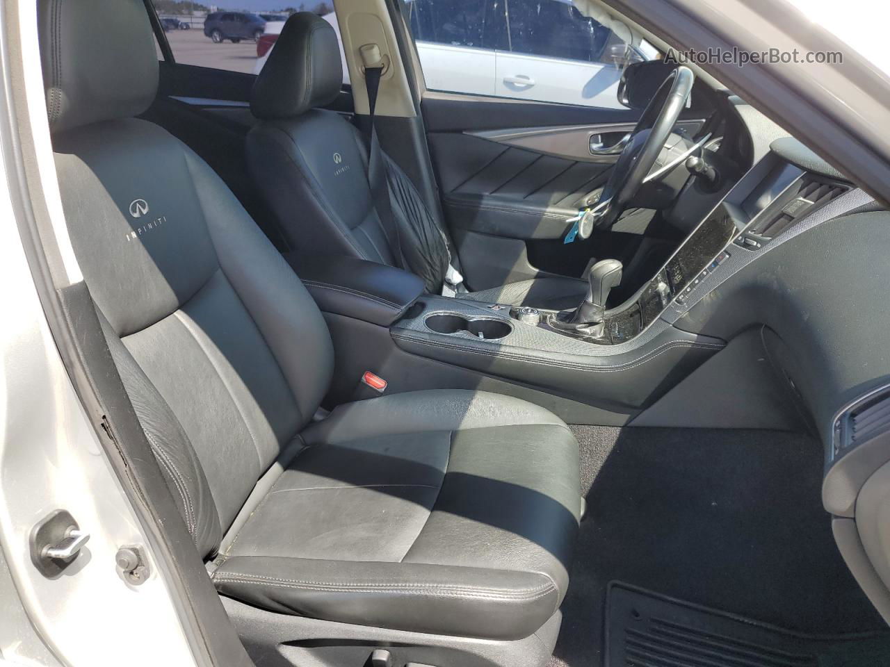 2014 Infiniti Q50 Base Серебряный vin: JN1BV7AP1EM680301