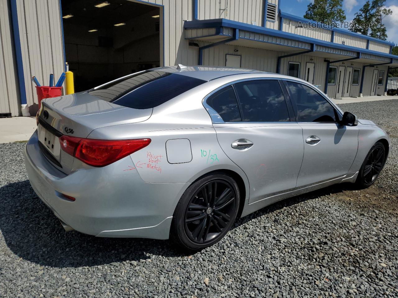 2014 Infiniti Q50 Base Silver vin: JN1BV7AP1EM691377