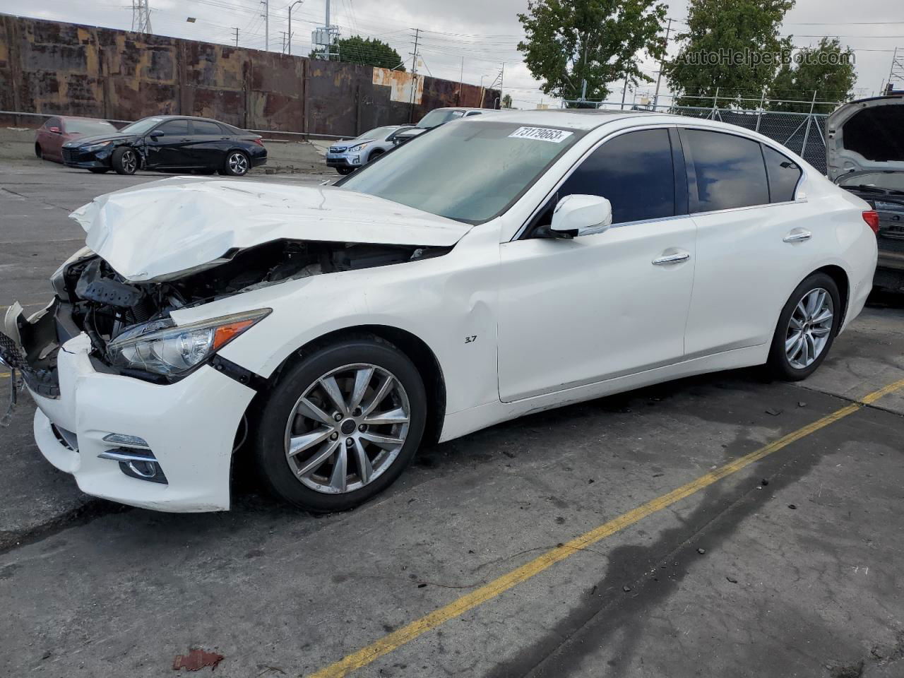 2015 Infiniti Q50 Base White vin: JN1BV7AP1FM345802