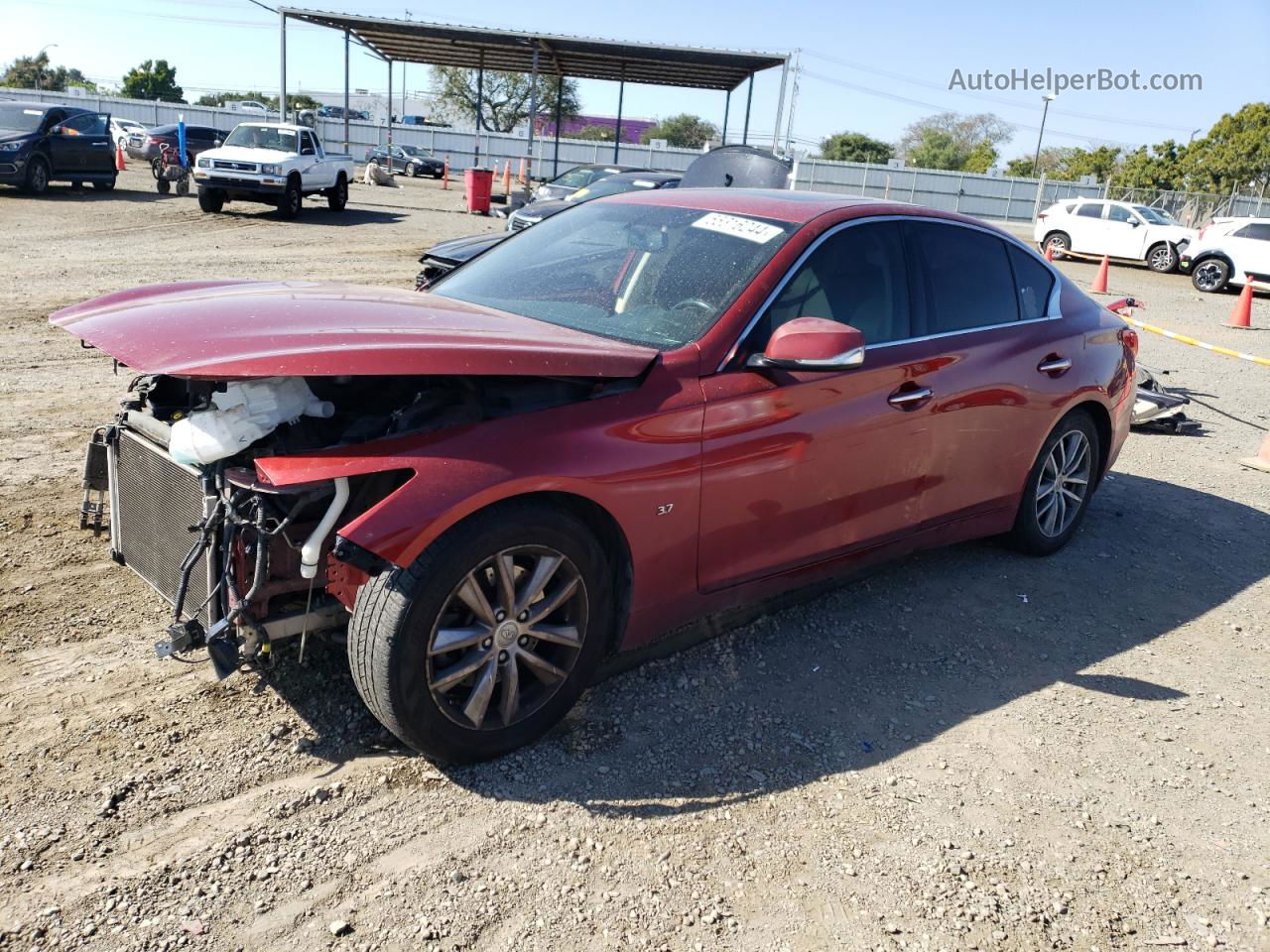 2014 Infiniti Q50 Base Red vin: JN1BV7AP2EM676029