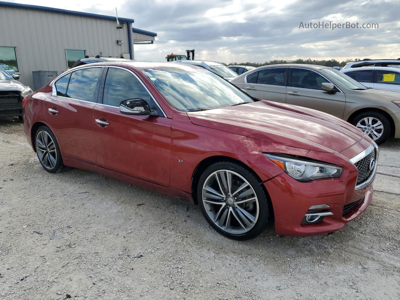 2014 Infiniti Q50 Base Red vin: JN1BV7AP2EM680467