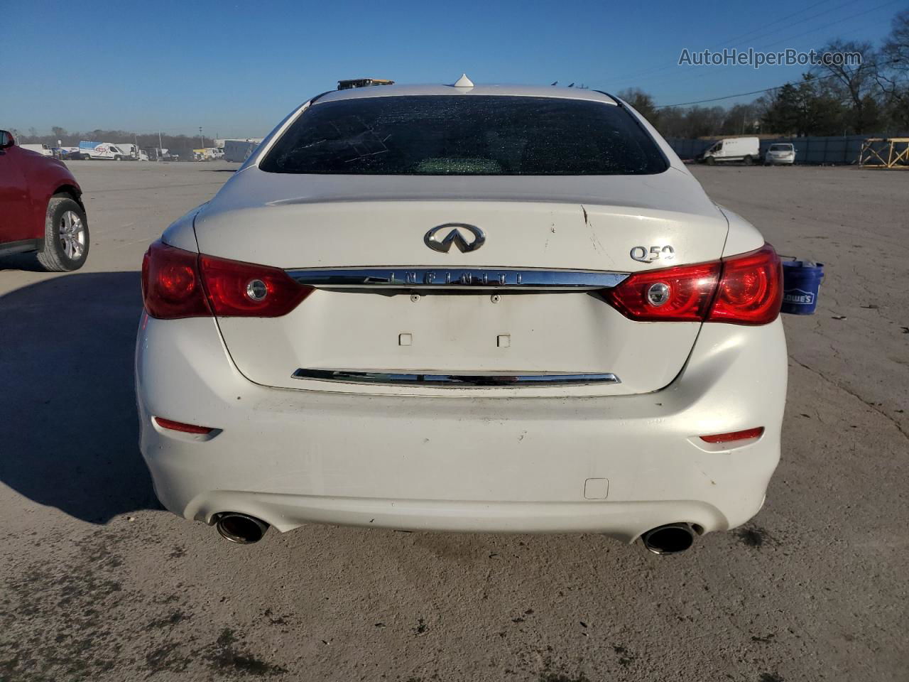 2014 Infiniti Q50 Base White vin: JN1BV7AP4EM678185