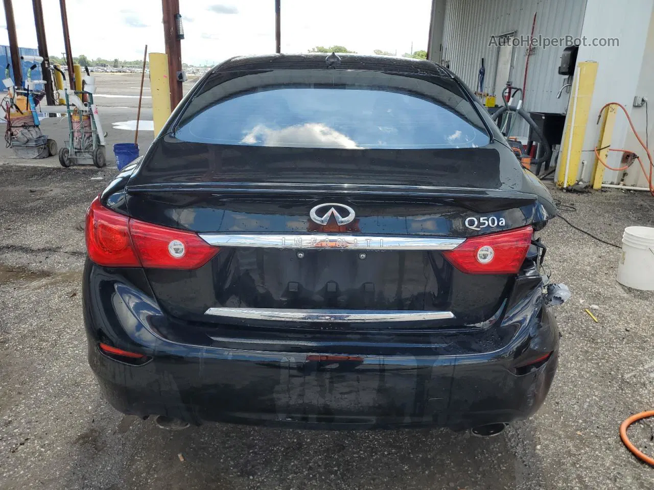 2015 Infiniti Q50 Base Black vin: JN1BV7AP4FM356390