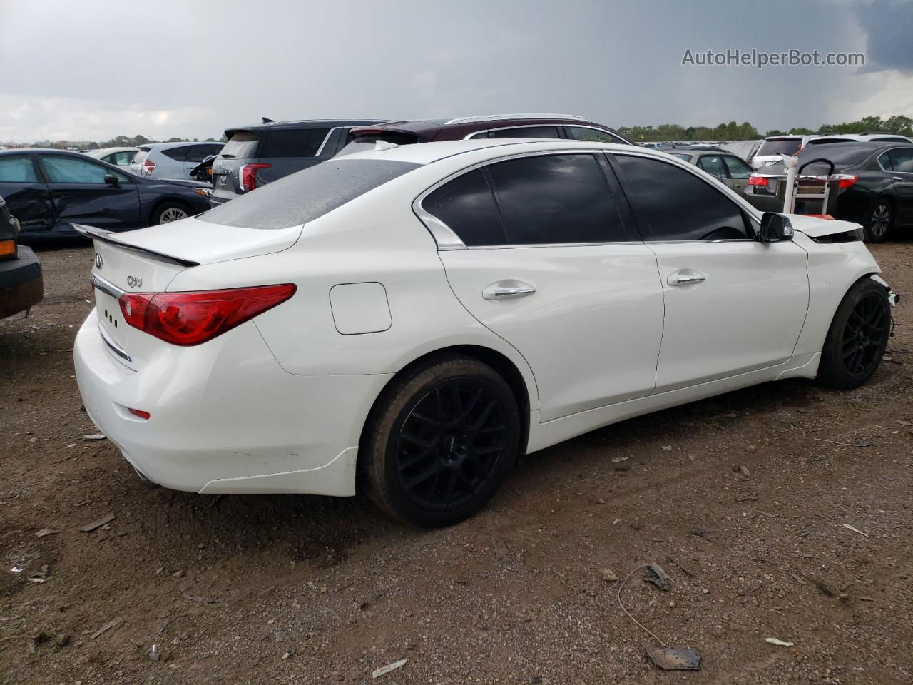 2015 Infiniti Q50 Base White vin: JN1BV7AP4FM358222