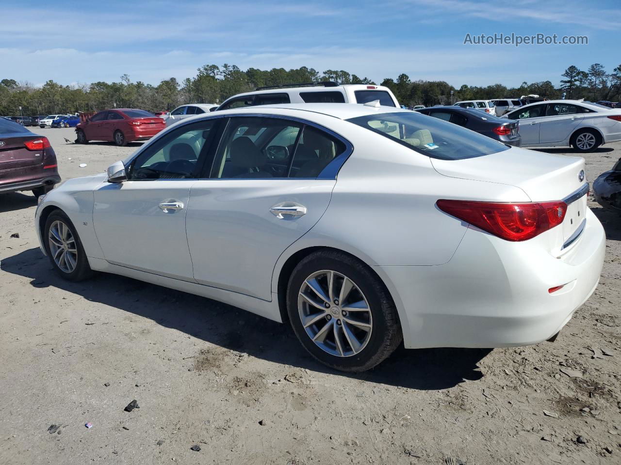 2014 Infiniti Q50 Base White vin: JN1BV7AP5EM674436