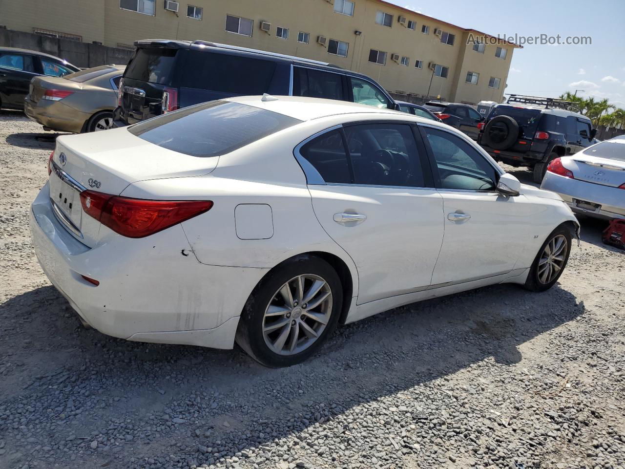 2015 Infiniti Q50 Base White vin: JN1BV7AP5FM336701