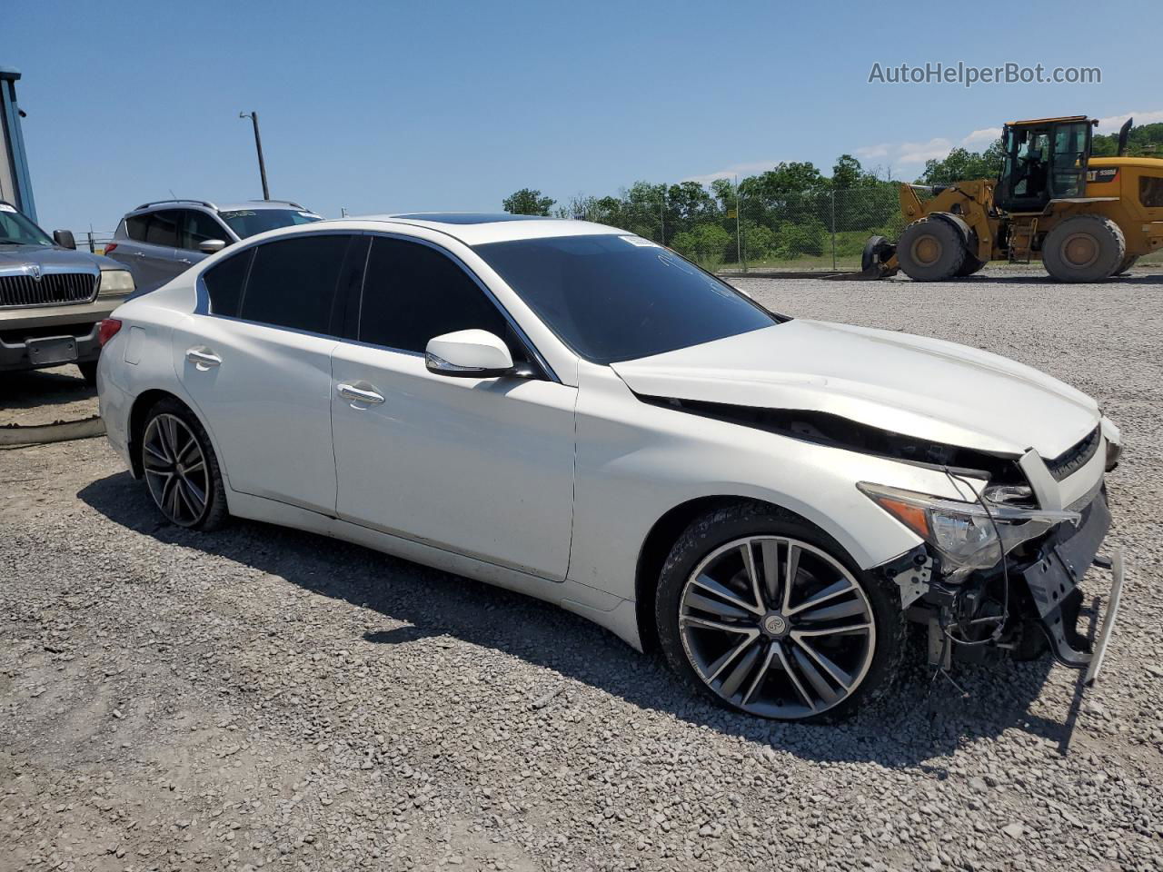 2014 Infiniti Q50 Base White vin: JN1BV7AP6EM681380