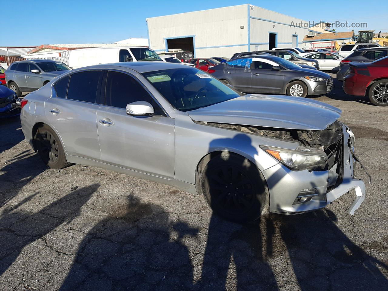 2014 Infiniti Q50 Base Серебряный vin: JN1BV7AP6EM682898