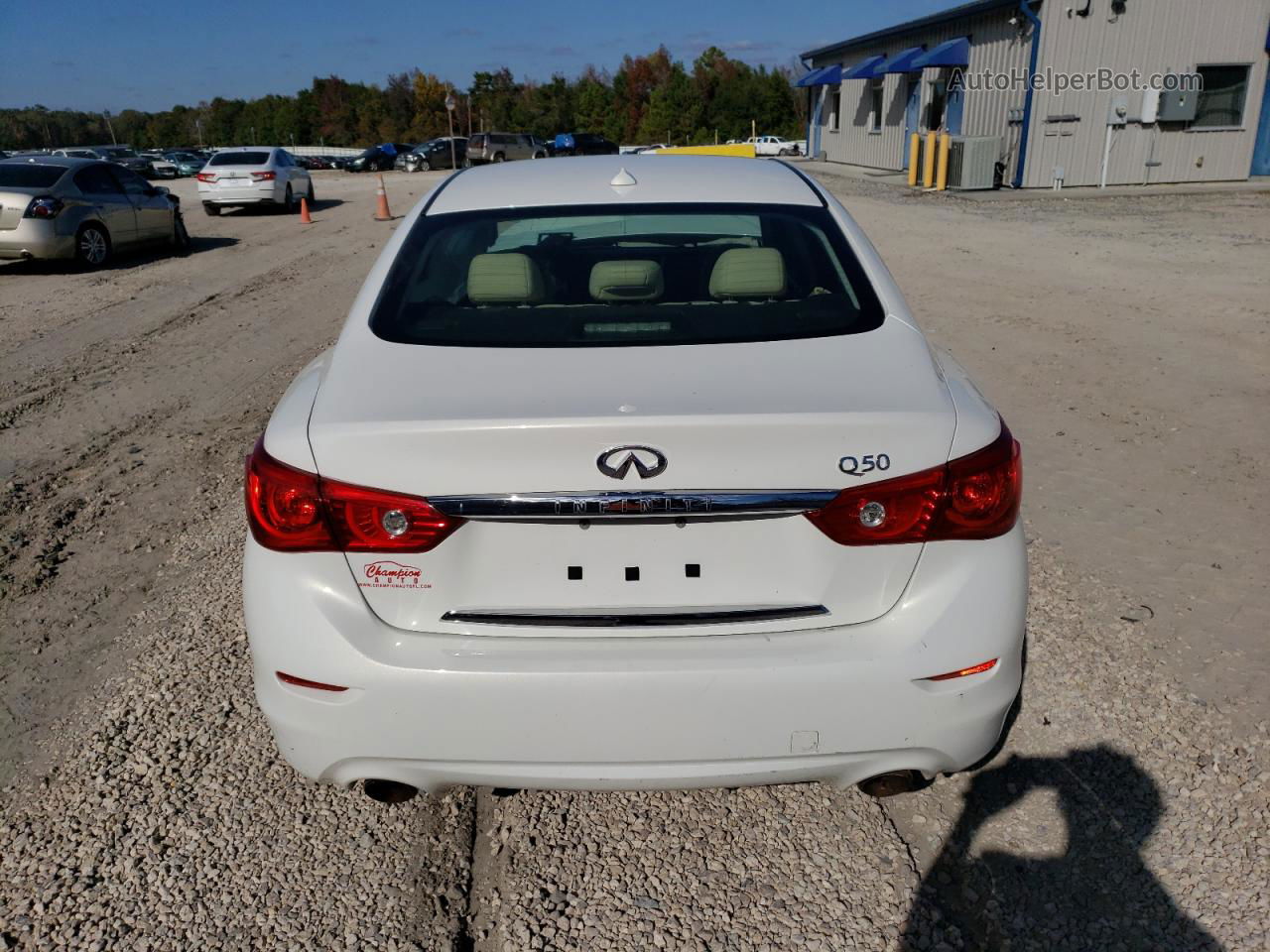 2015 Infiniti Q50 Base White vin: JN1BV7AP6FM330759