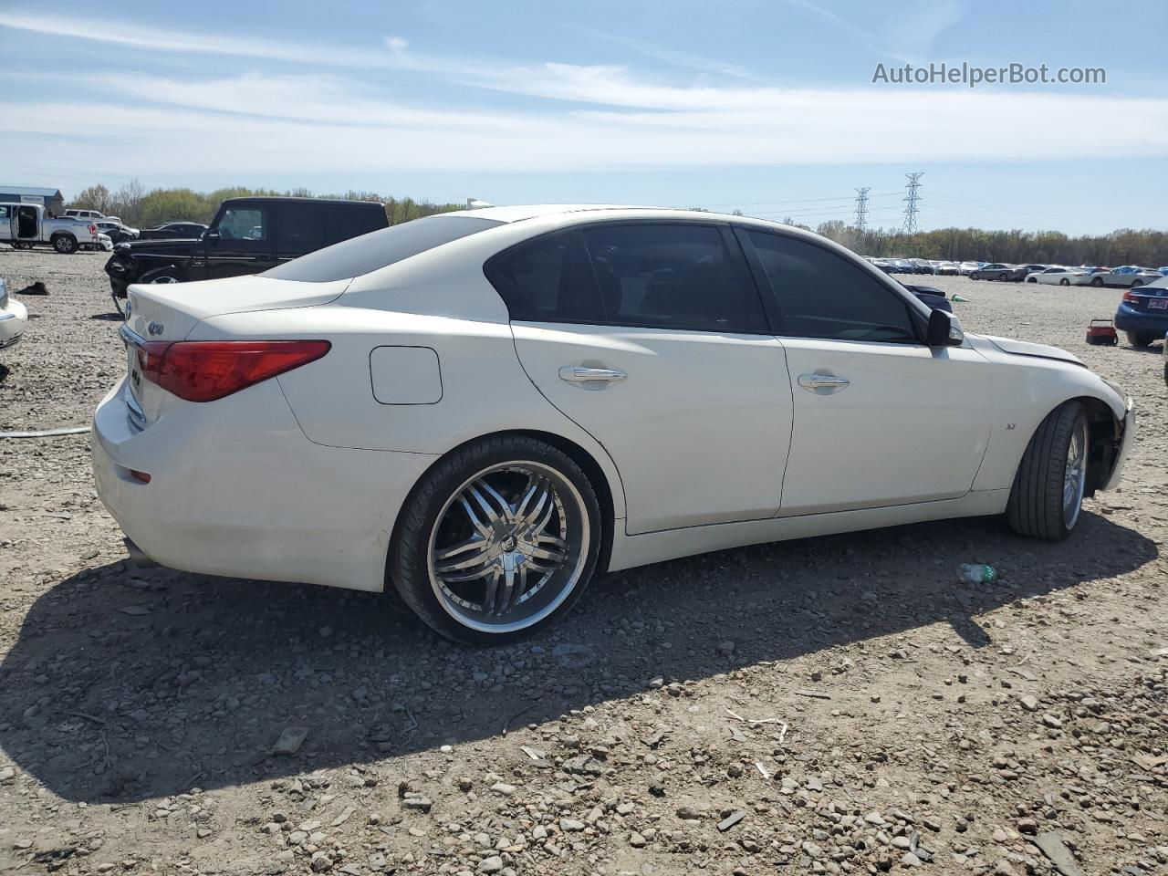 2015 Infiniti Q50 Base White vin: JN1BV7AP6FM335993