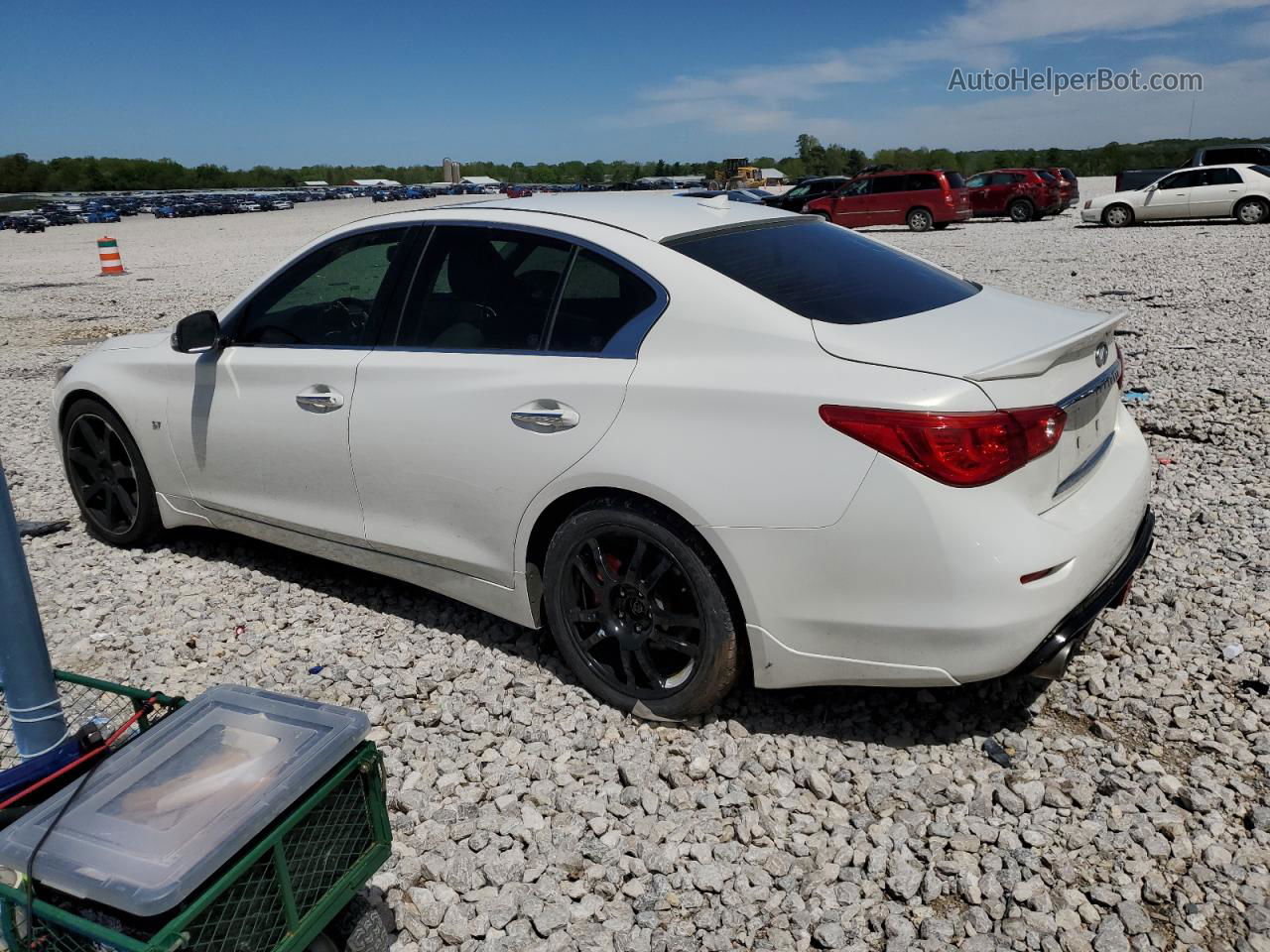 2014 Infiniti Q50 Base White vin: JN1BV7AP7EM673384