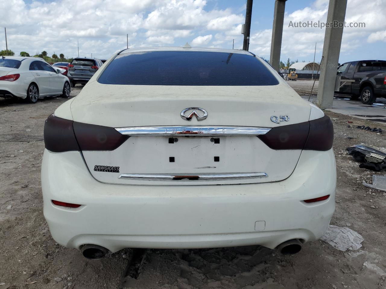 2014 Infiniti Q50 Base Белый vin: JN1BV7AP7EM682778