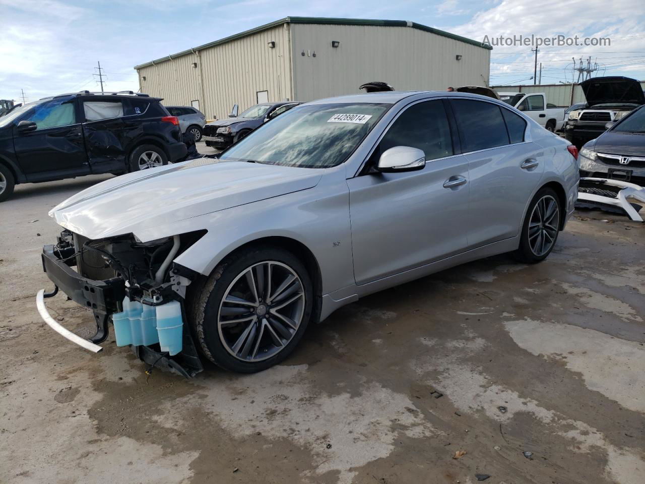 2014 Infiniti Q50 Base Silver vin: JN1BV7AP8EM676326