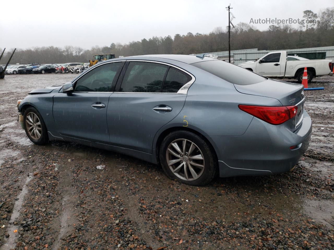 2014 Infiniti Q50 Base Silver vin: JN1BV7AP8EM690453