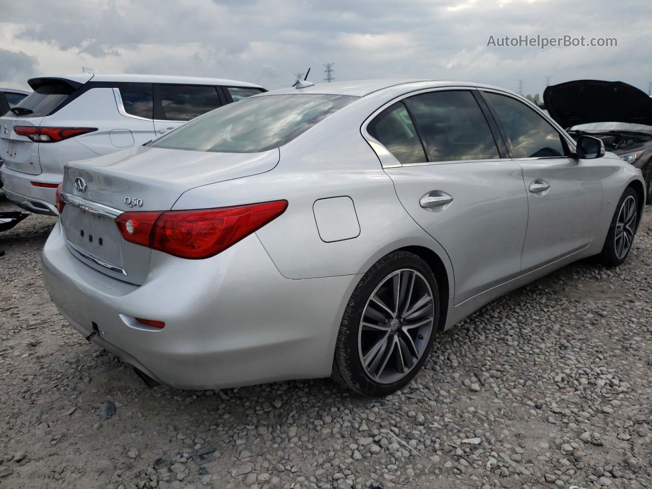 2015 Infiniti Q50 Base Серебряный vin: JN1BV7AP8FM332481