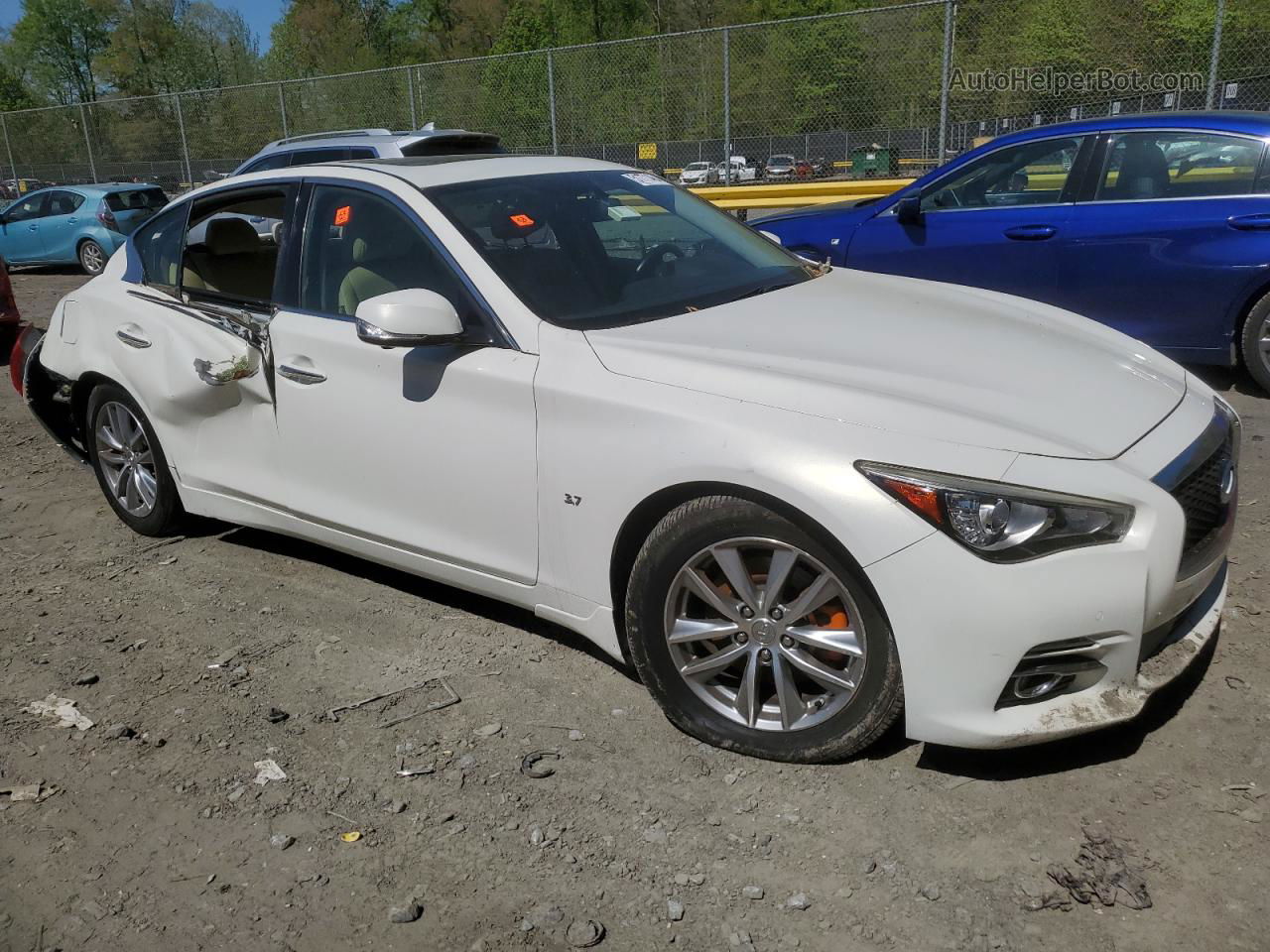 2015 Infiniti Q50 Base White vin: JN1BV7APXFM331803