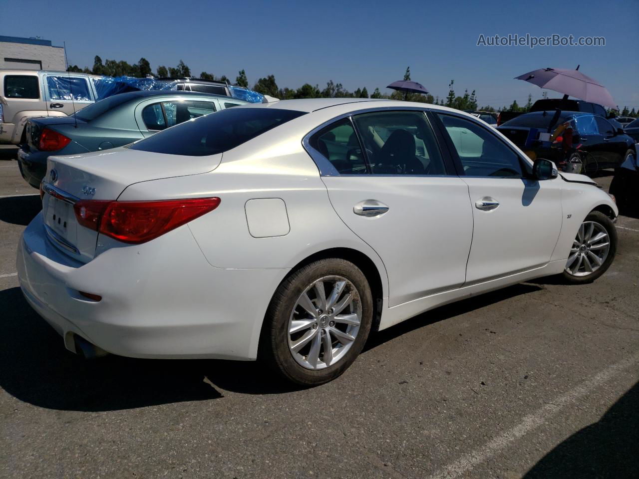 2015 Infiniti Q50 Base White vin: JN1BV7APXFM342350