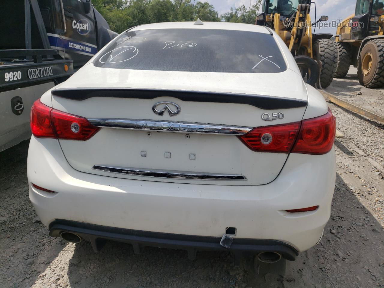 2015 Infiniti Q50 Base White vin: JN1BV7AR0FM411922