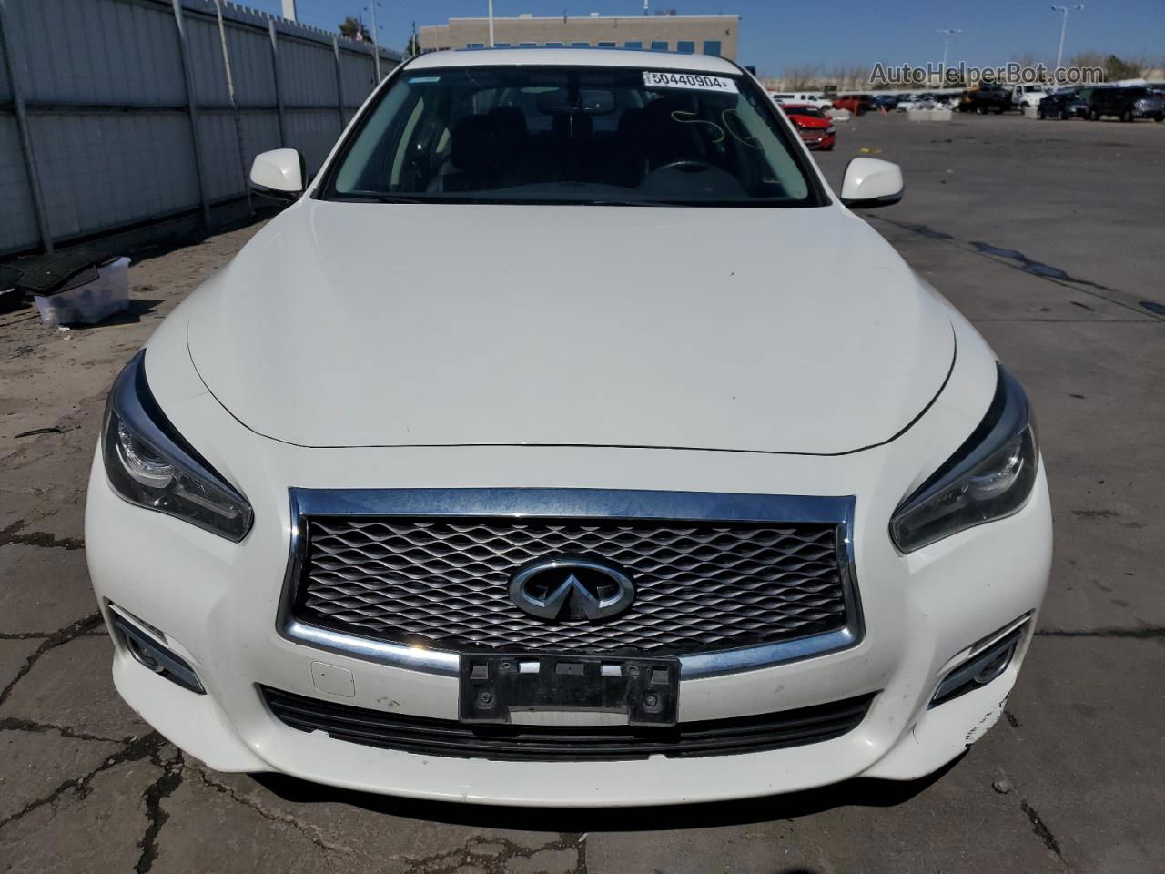 2015 Infiniti Q50 Base Белый vin: JN1BV7AR0FM417073