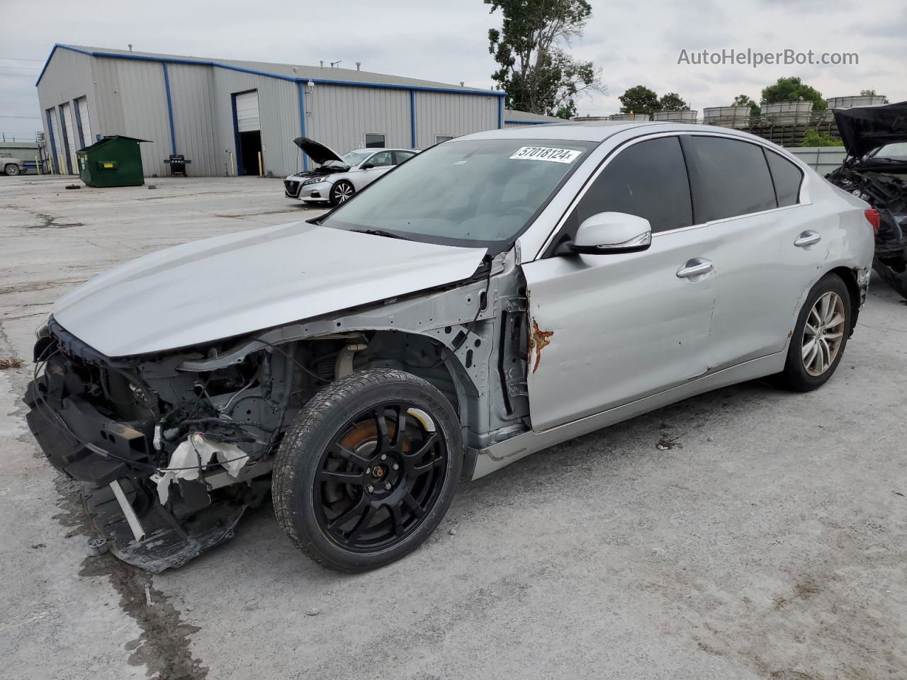 2014 Infiniti Q50 Base Silver vin: JN1BV7AR1EM699528