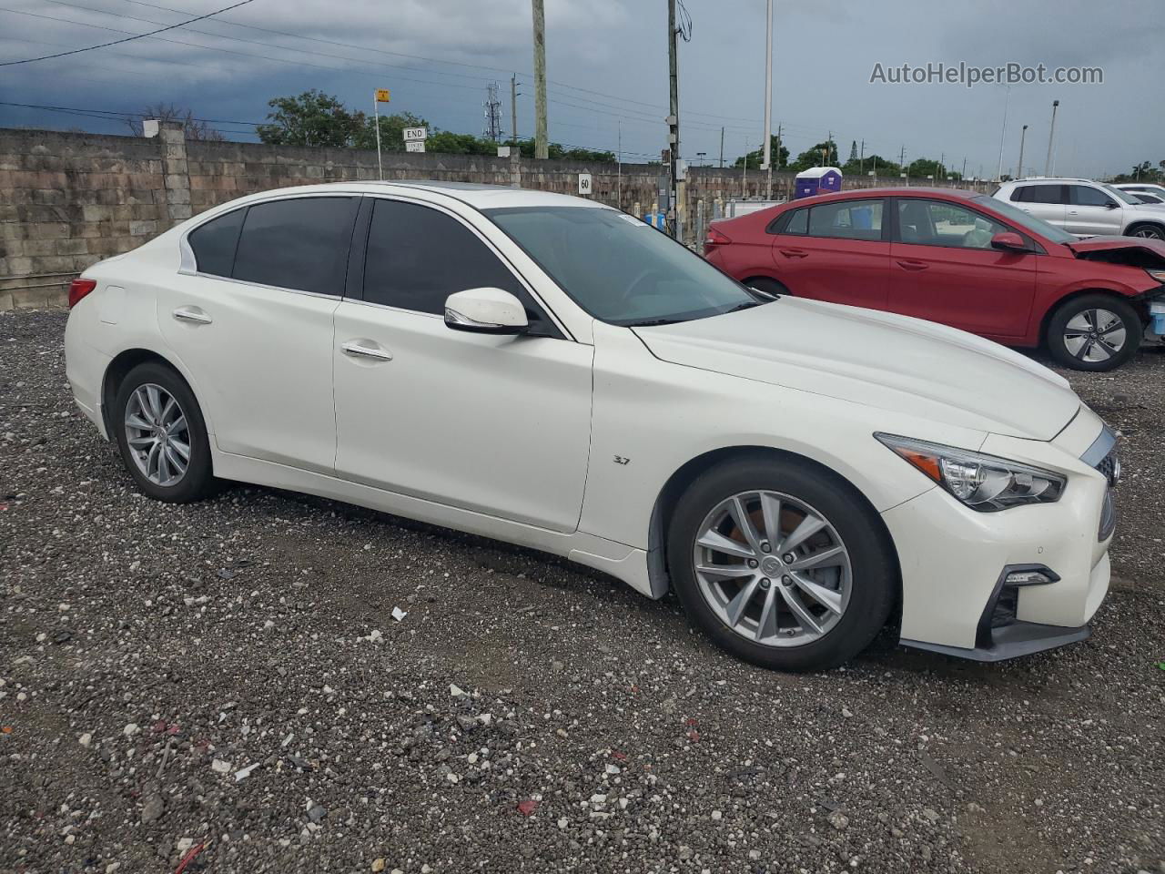 2015 Infiniti Q50 Base Белый vin: JN1BV7AR1FM413517