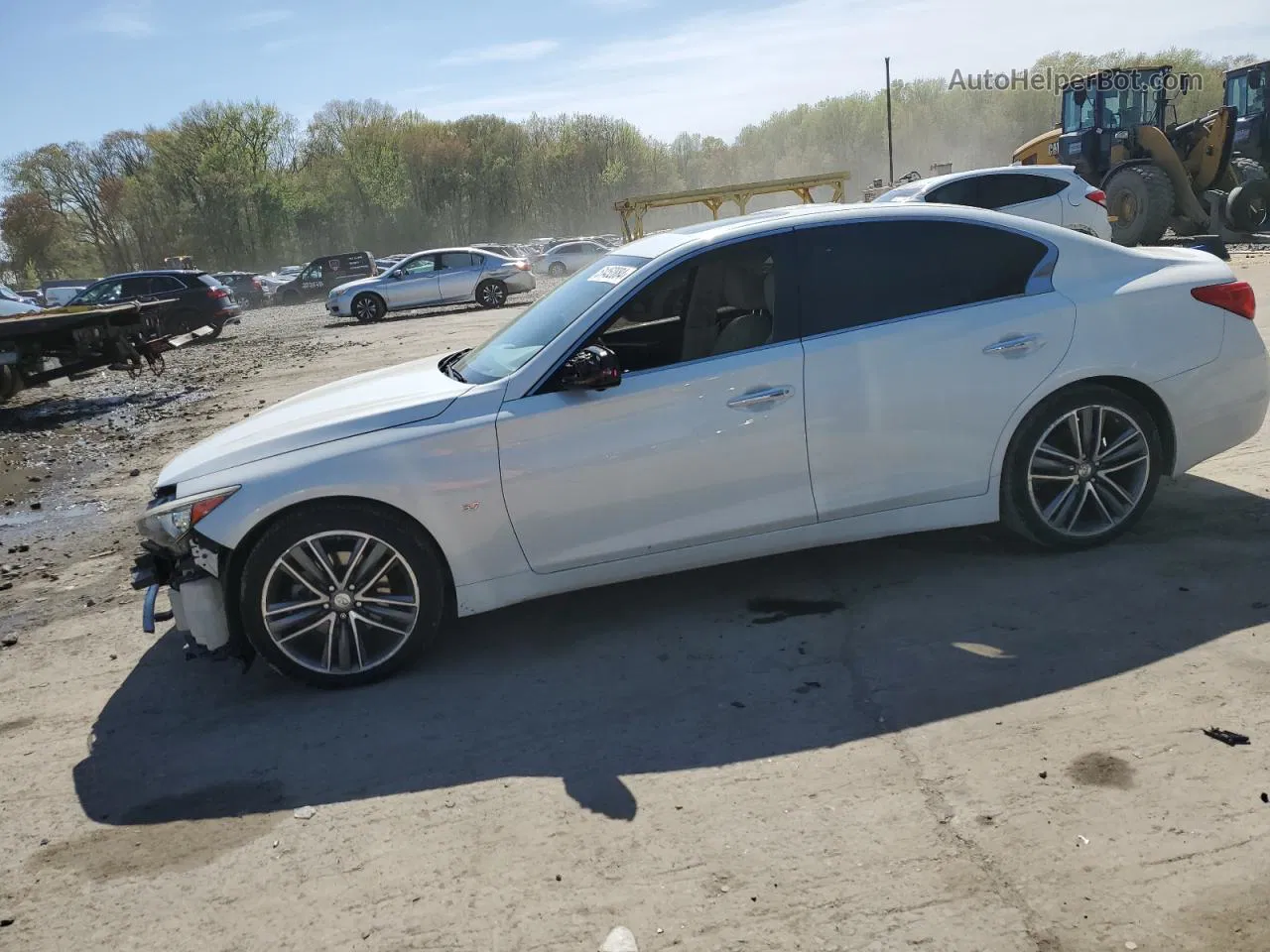 2014 Infiniti Q50 Base White vin: JN1BV7AR2EM681216