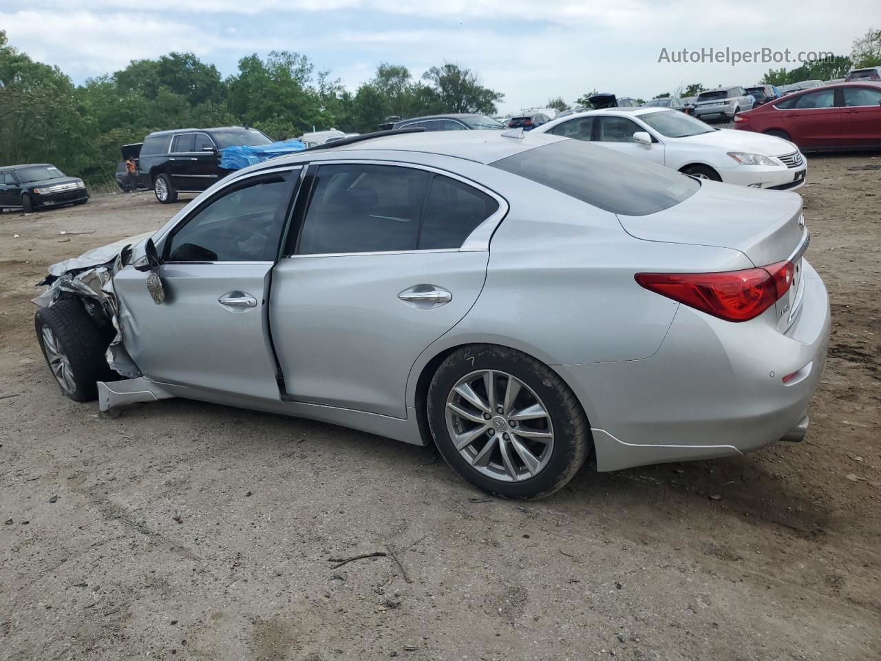 2014 Infiniti Q50 Base Silver vin: JN1BV7AR2EM685704