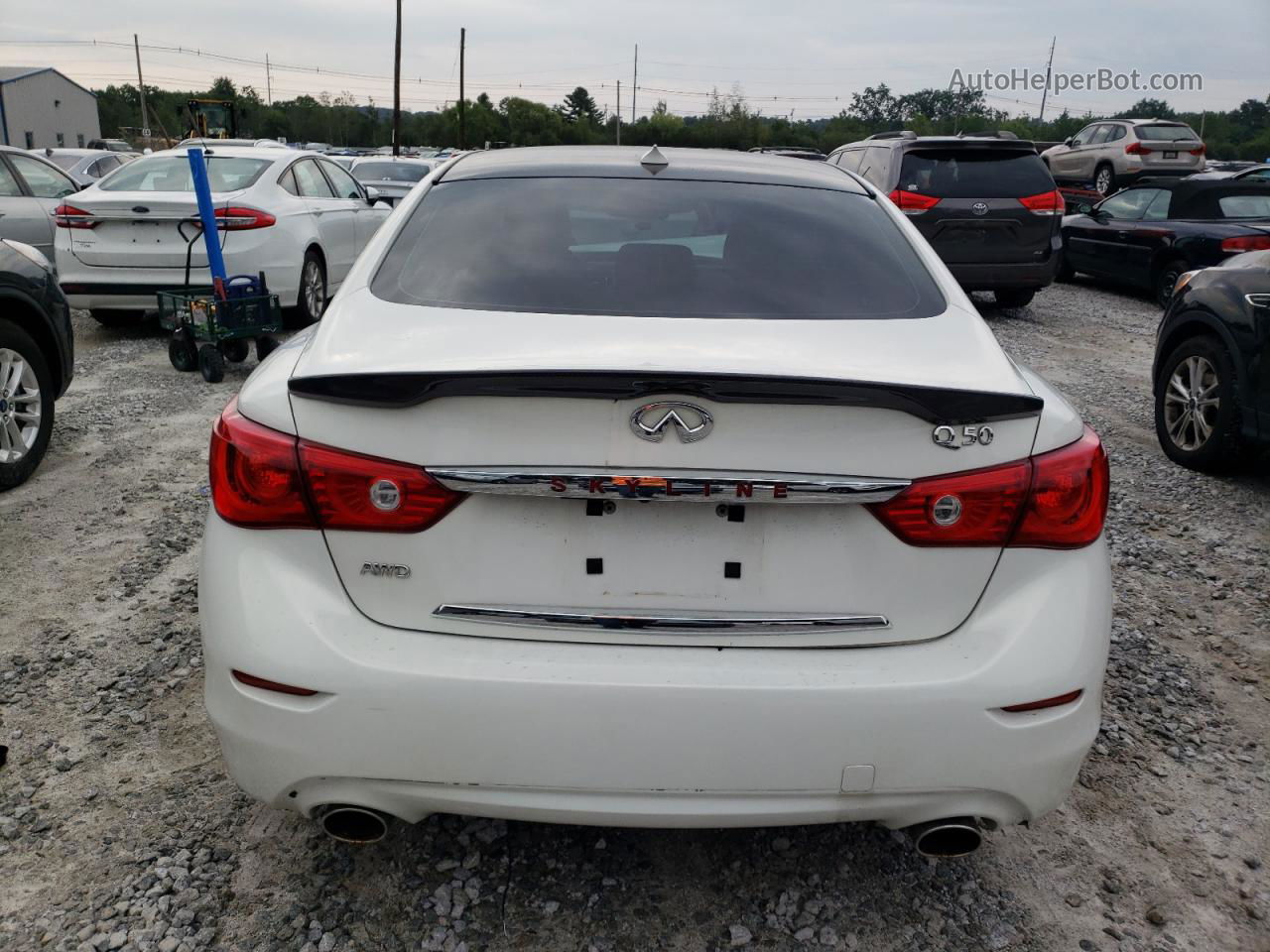 2014 Infiniti Q50 Base White vin: JN1BV7AR2EM698033