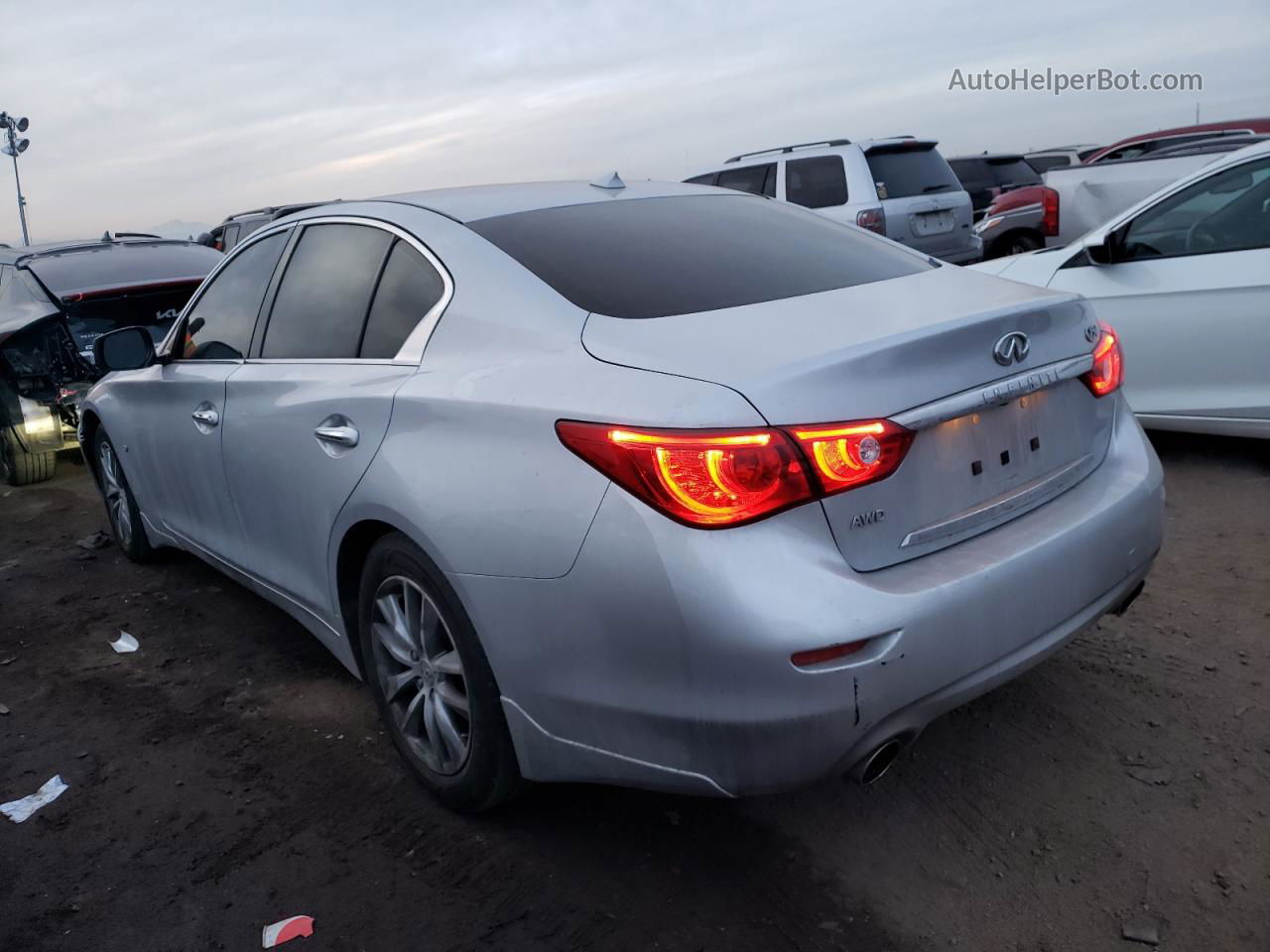 2014 Infiniti Q50 Base Silver vin: JN1BV7AR4EM704186