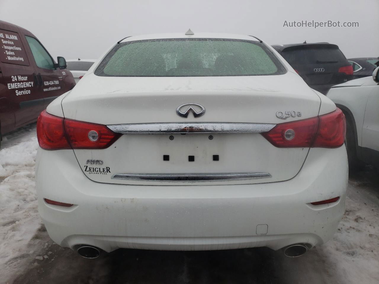 2015 Infiniti Q50 Base White vin: JN1BV7AR4FM423507