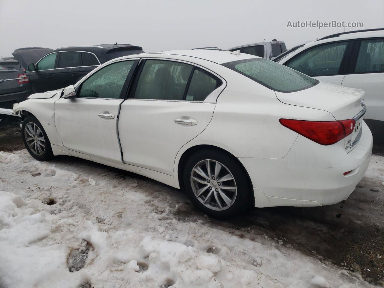 2015 Infiniti Q50 Base White vin: JN1BV7AR4FM423507