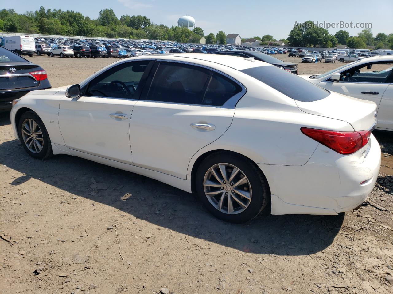 2015 Infiniti Q50 Base White vin: JN1BV7AR5FM407087