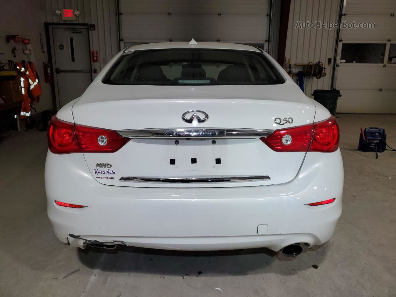 2015 Infiniti Q50 Base White vin: JN1BV7AR6FM397962