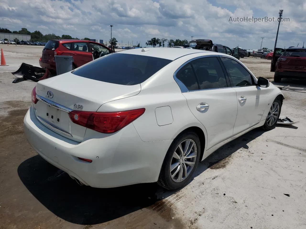 2015 Infiniti Q50 Base Белый vin: JN1BV7AR6FM402240