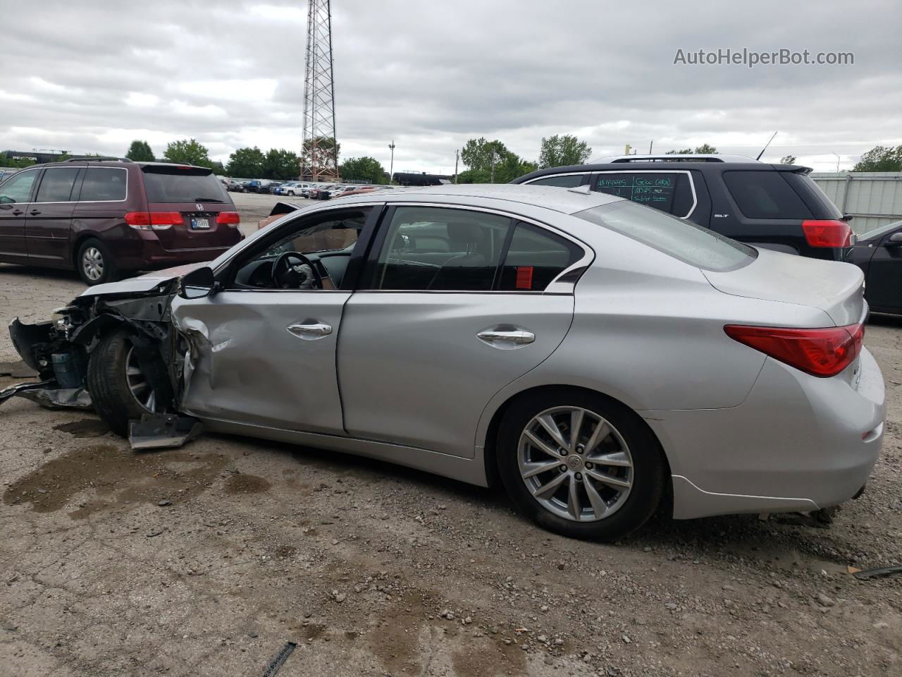 2014 Infiniti Q50 Base Серебряный vin: JN1BV7AR7EM686167